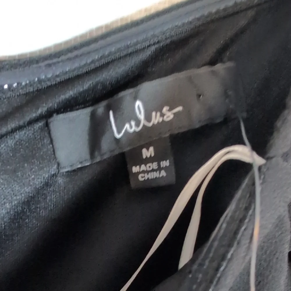 Lulu's Black Feel The Romance Off-Shoulder Maxi Dress Long Sleeve NWT Medium - Picture 4 of 10